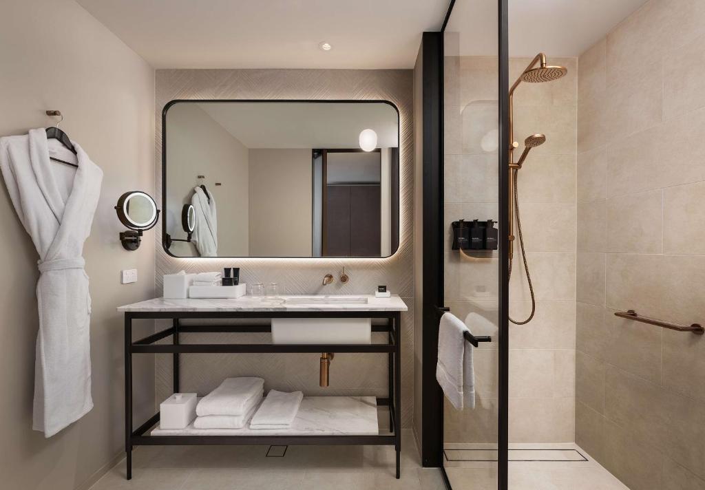 Hilton Melbourne Little Queen Street - Resim 28