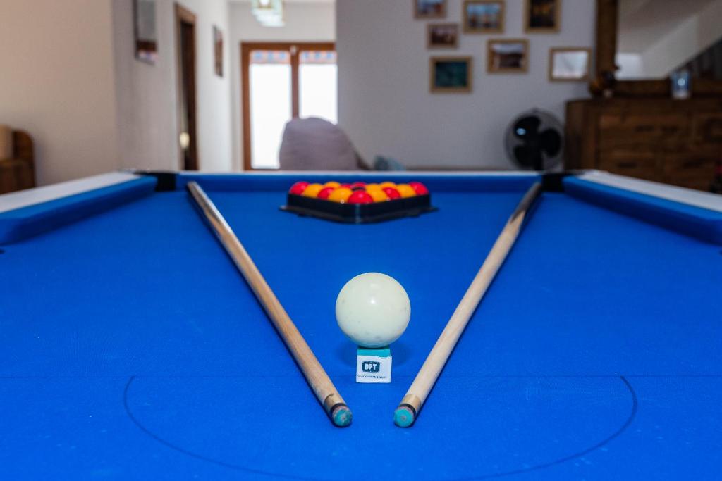 Biliár nebo kulečník v ubytování Villa Casa Blanca