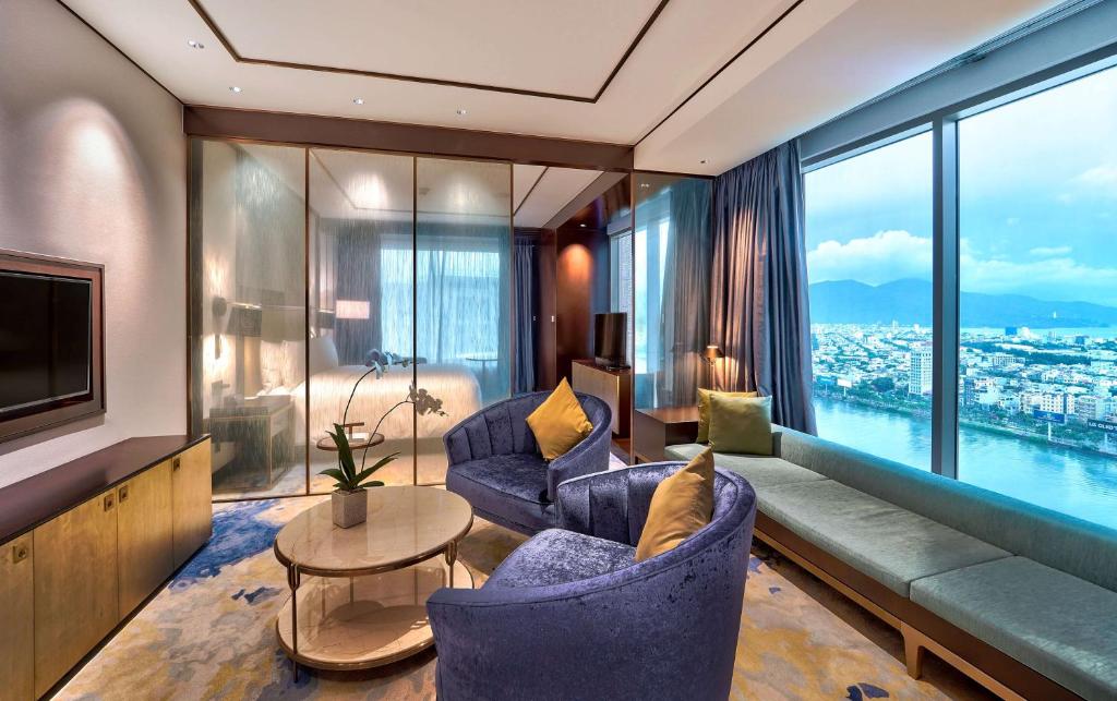 Posezení v ubytování Hilton Da Nang