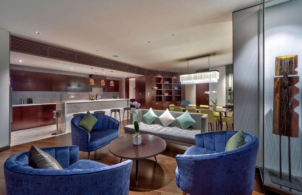 Posezení v ubytování Hilton Da Nang