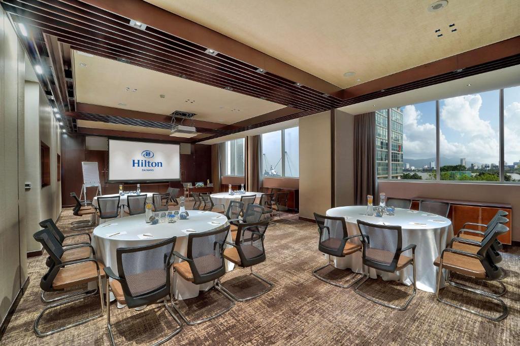 Posezení v ubytování Hilton Da Nang
