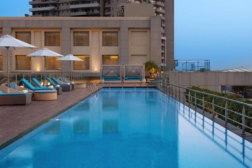 Bazén v ubytování DoubleTree by Hilton Agra nebo v jeho okolí