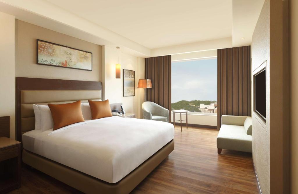Postel nebo postele na pokoji v ubytování DoubleTree by Hilton Agra