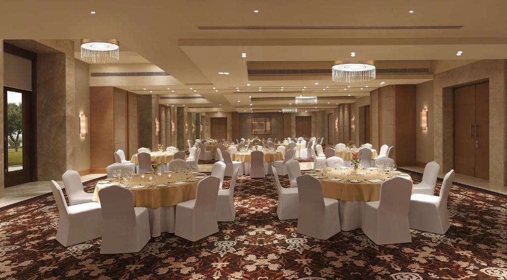 Restaurace v ubytování DoubleTree by Hilton Agra