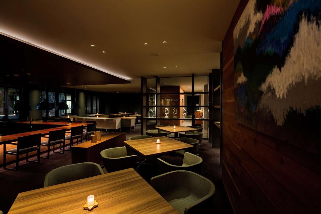 Restaurace v ubytování Kyukaruizawa Kikyo, Curio Collection by Hilton
