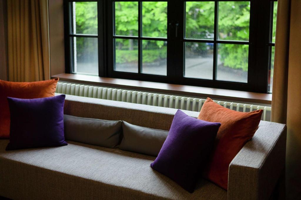 Posezení v ubytování Kyukaruizawa Kikyo, Curio Collection by Hilton