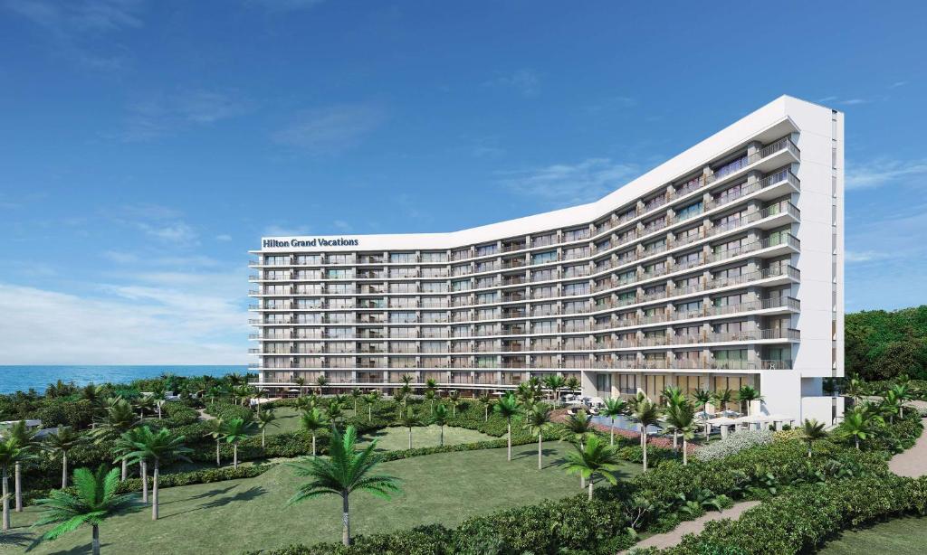 una representación de la excelencia punta cana hotel en Hilton Club The Beach Resort Sesoko, en Motobu