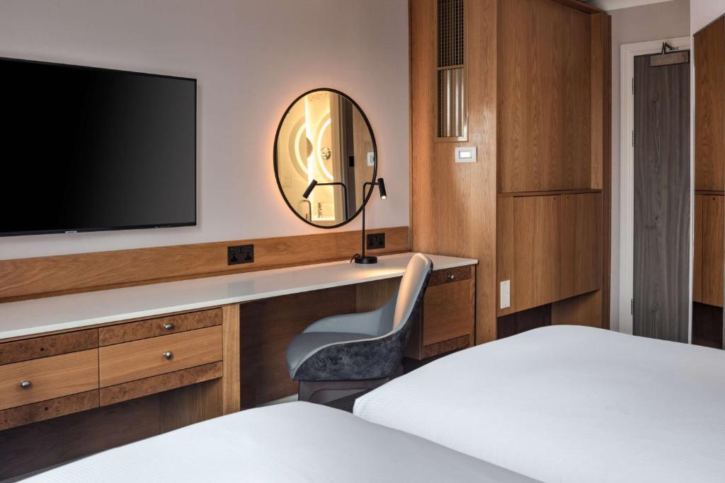 DoubleTree by Hilton Bath - Resim 44