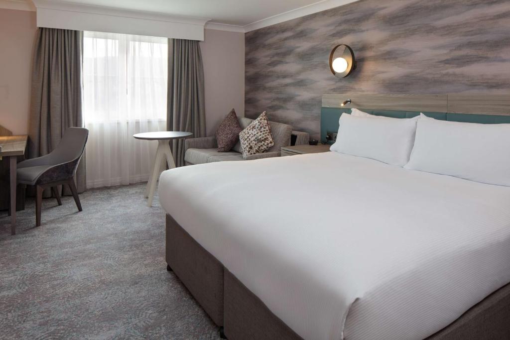 
Superior King Room with Sofa Bed
