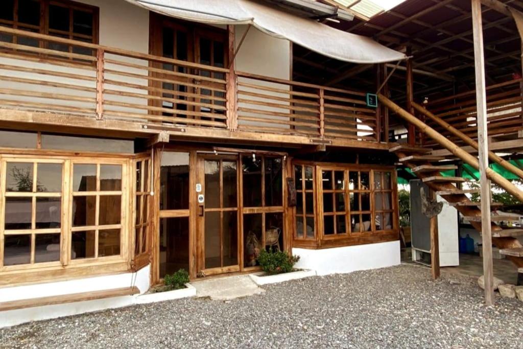 Hermosa casa frente a la playa., Pedernales (updated prices 2024)