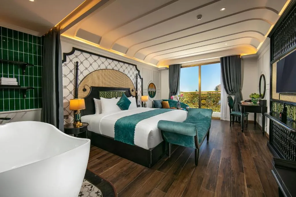 Premier King Room with Balcony