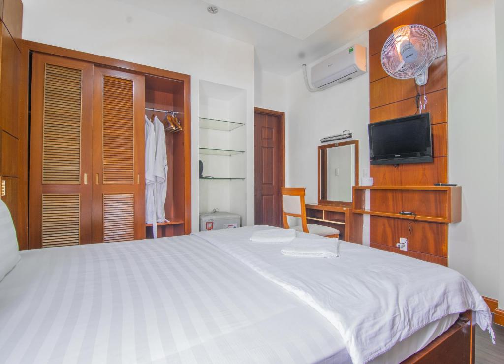 Ngọc Tùng Hotel - Chambre Double Supérieure