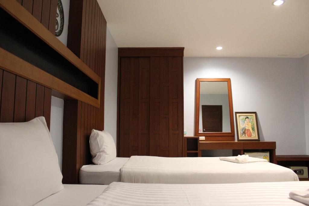 
Twin Room with Balcony
