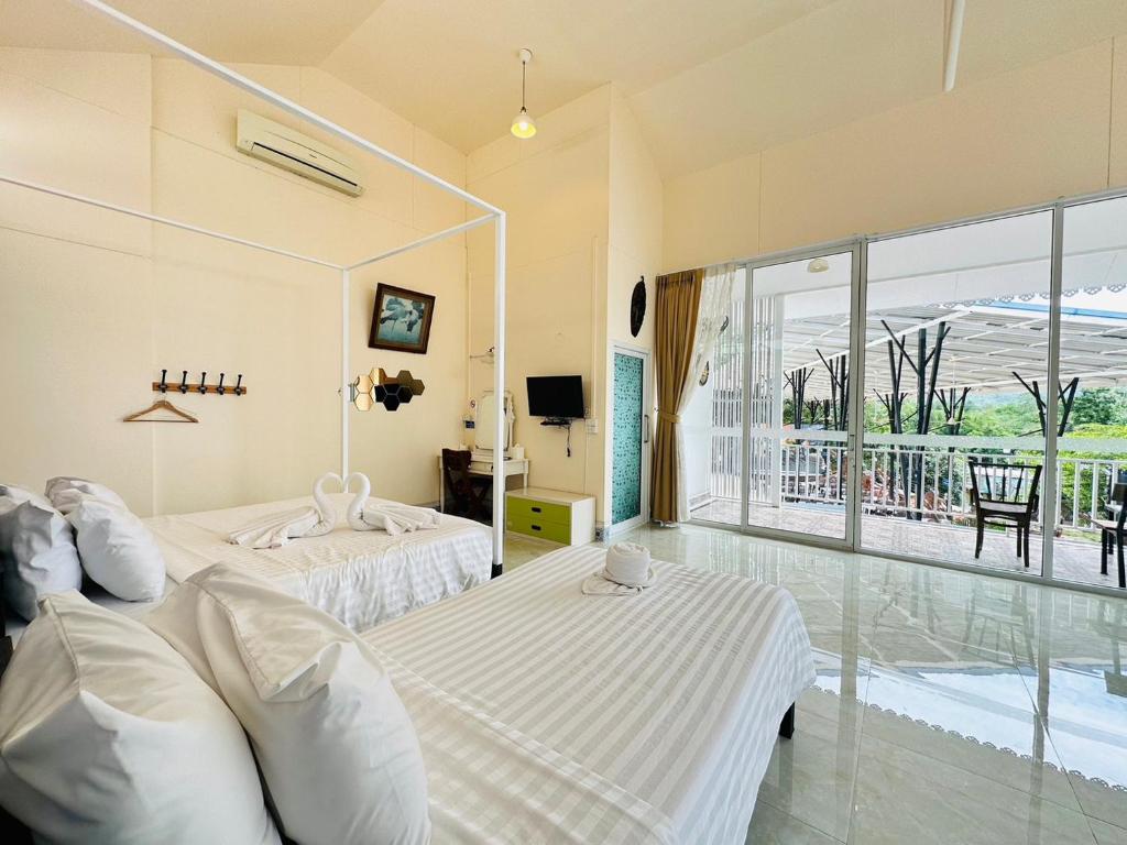 Yoko River Kwai Resort - Villa