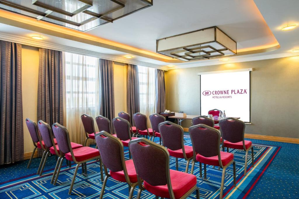 Crowne Plaza Liverpool - John Lennon Airport by IHG photo