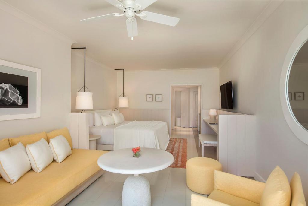 LUX* Belle Mare Resort & Villas - 3