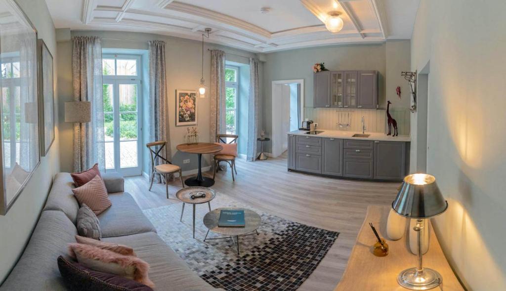 Villa Wickenburg - 1