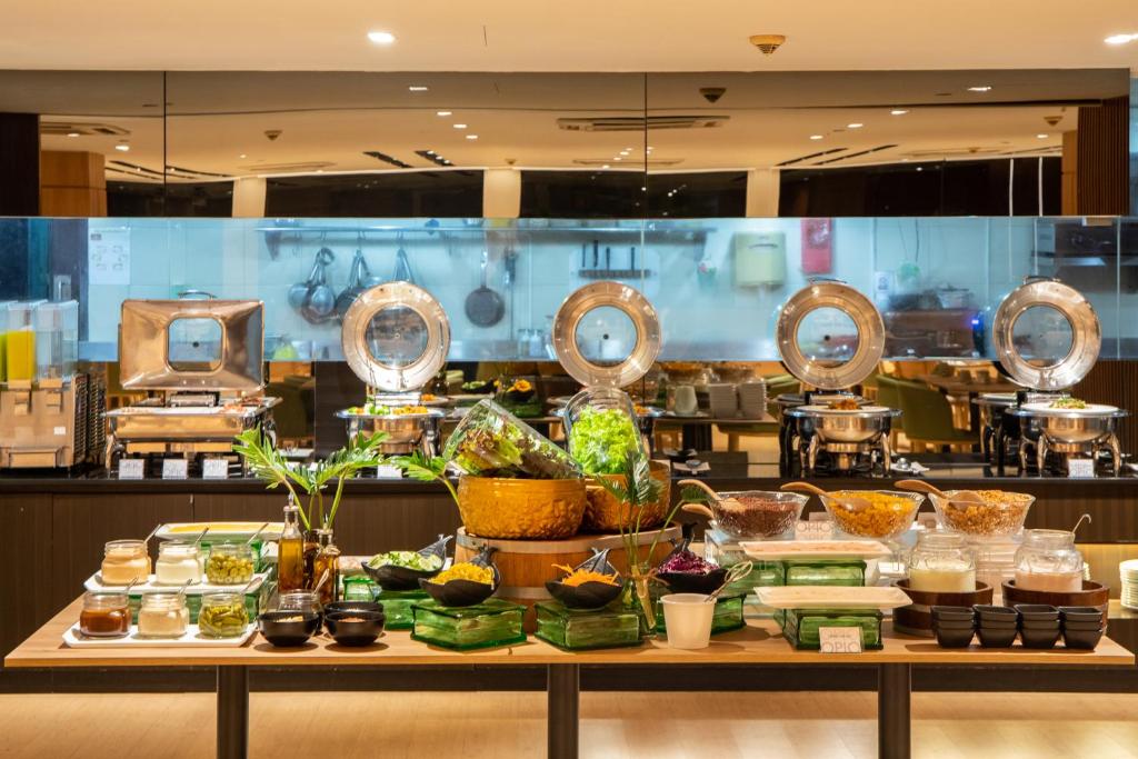 Golden Tulip Mandison Suites - Resim 26