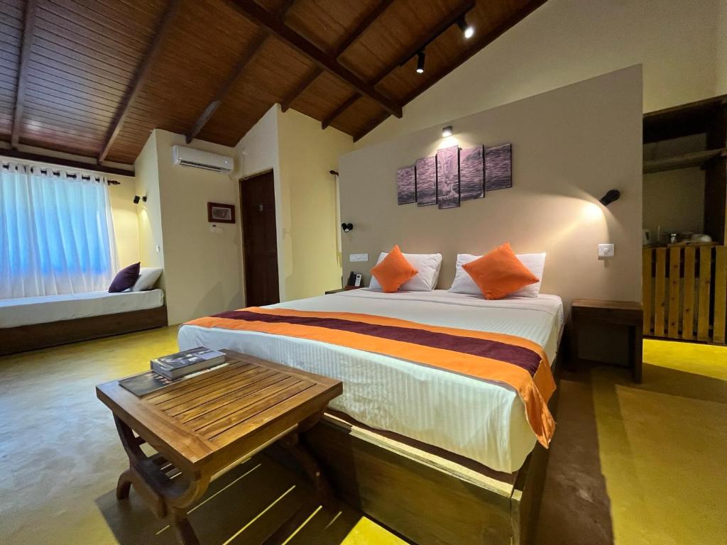 Postel nebo postele na pokoji v ubytování Cloud Nine Lanka Resort Wilpattu