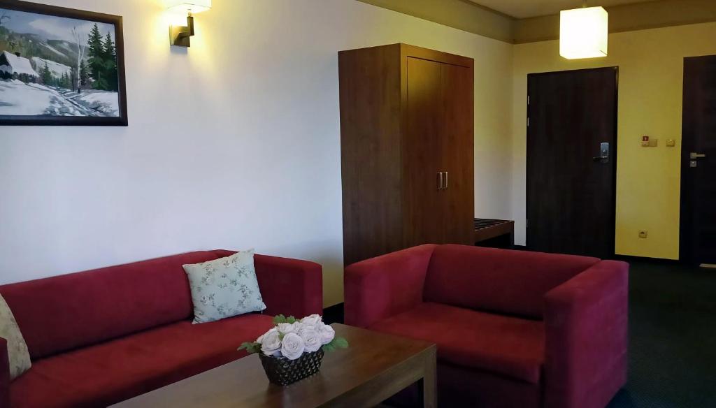 Posedenie v ubytovaní Ahotel