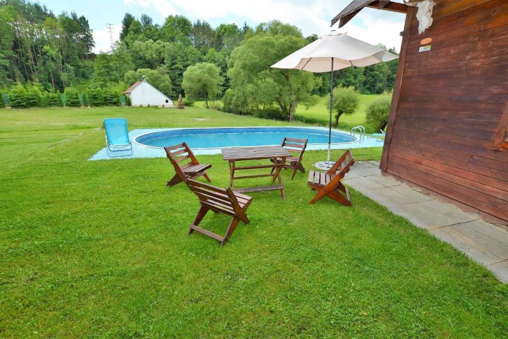 Bazén v ubytování Apartma Šťastný III nebo v jeho okolí