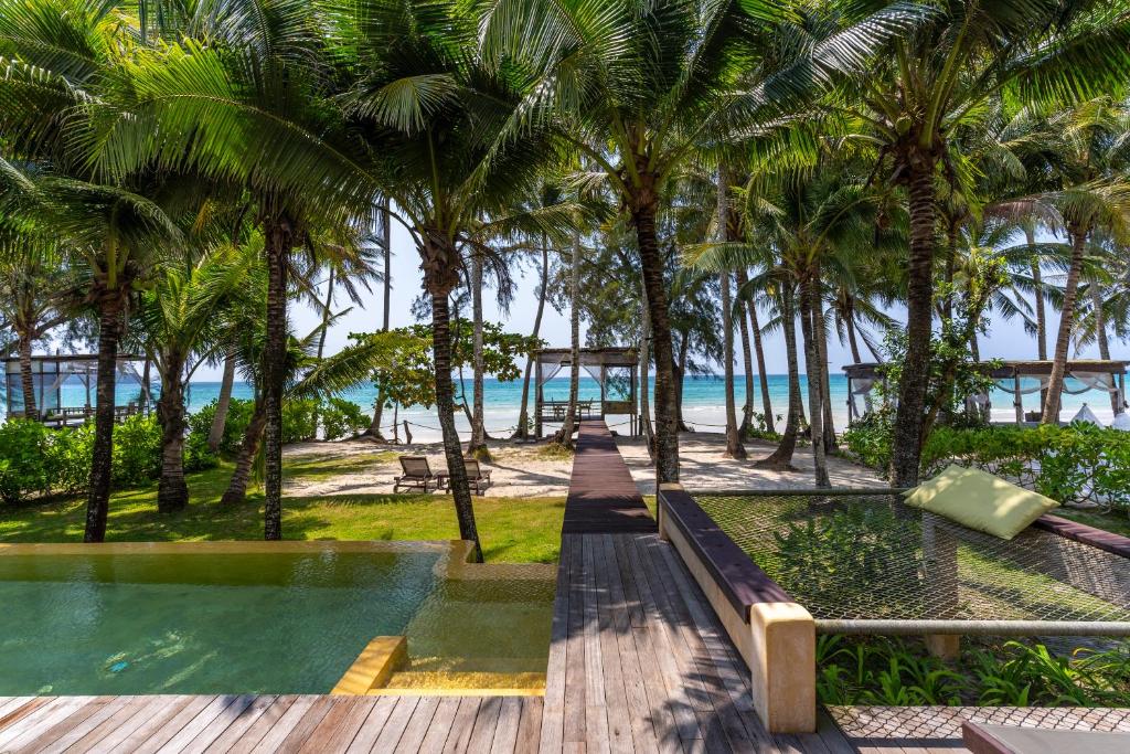 High Season Pool Villa & Spa - 12