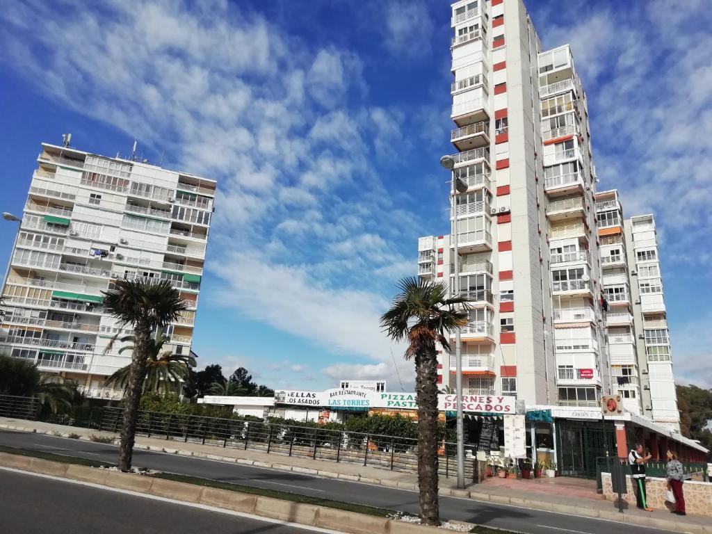 1a linea con piscina-Playa la albufereta, Alicante – Updated ...