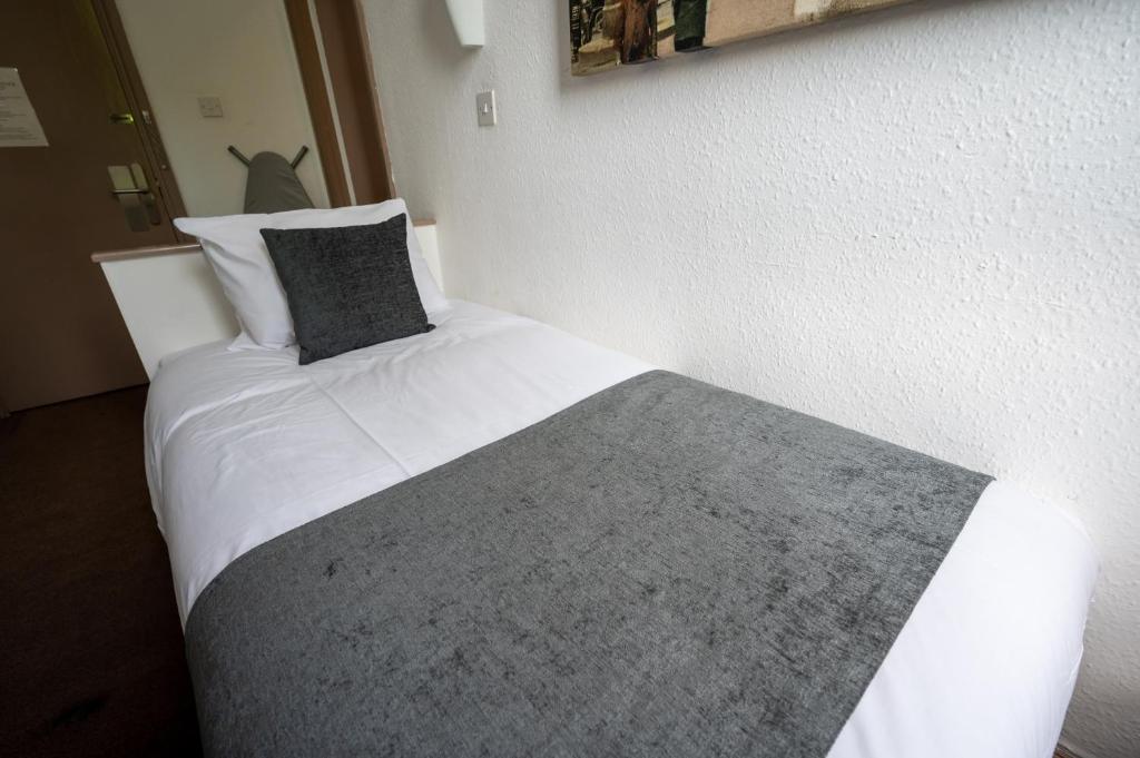 Channings Hotel by Greene King Inns - Resim 15