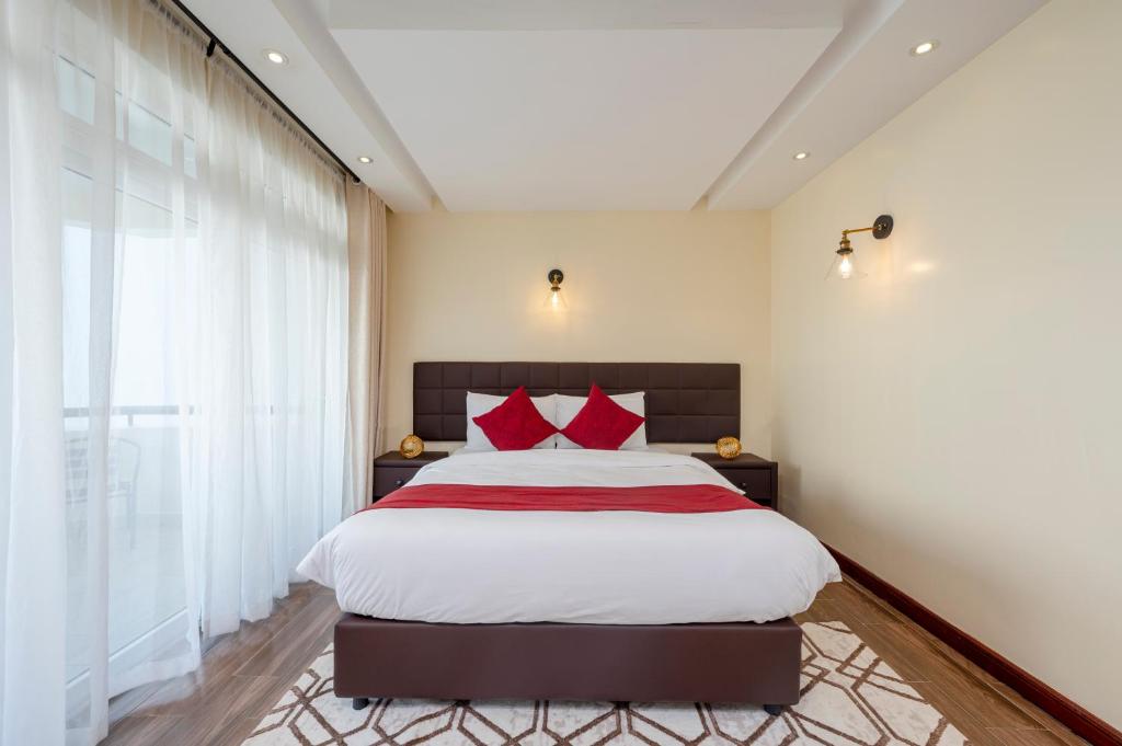 Roma Court Serviced Apartments - Deluxe Apartment