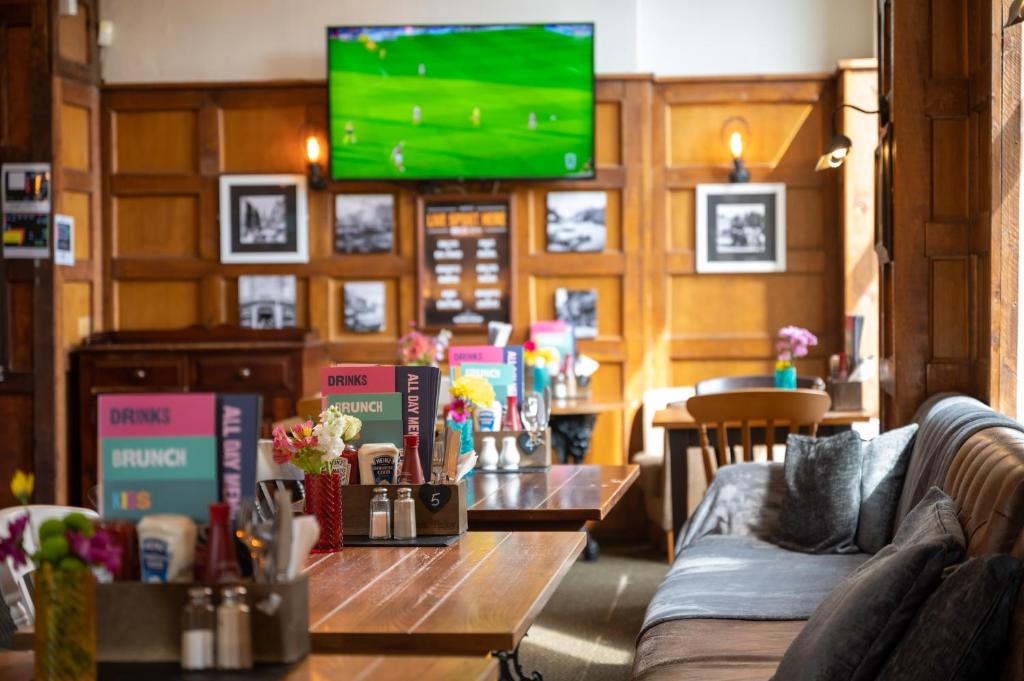 Channings Hotel by Greene King Inns - Resim 26