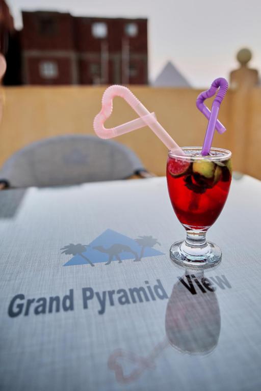 Nápoje v ubytování Grand Pyramid View Hotel