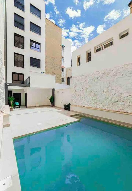 Deluxe Family Loft Bretón 4pers, Alicante – Precios ...
