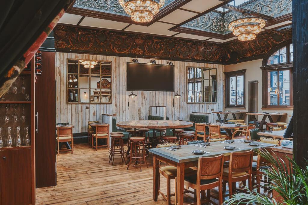 The Black Lion Pub & Boutique Guesthouse - Resim 8