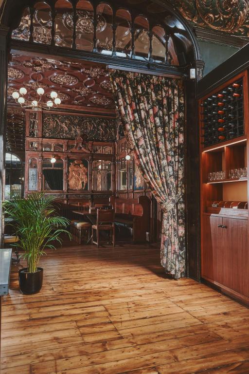 The Black Lion Pub & Boutique Guesthouse - Resim 15