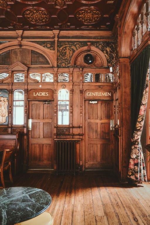 The Black Lion Pub & Boutique Guesthouse - Resim 14