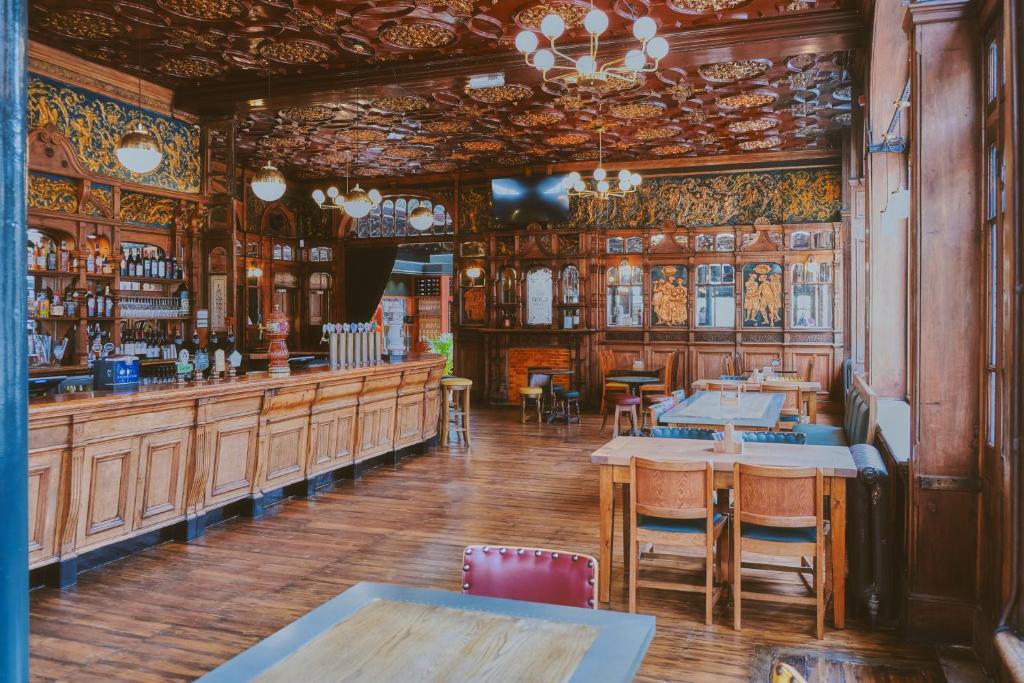 The Black Lion Pub & Boutique Guesthouse - Resim 13