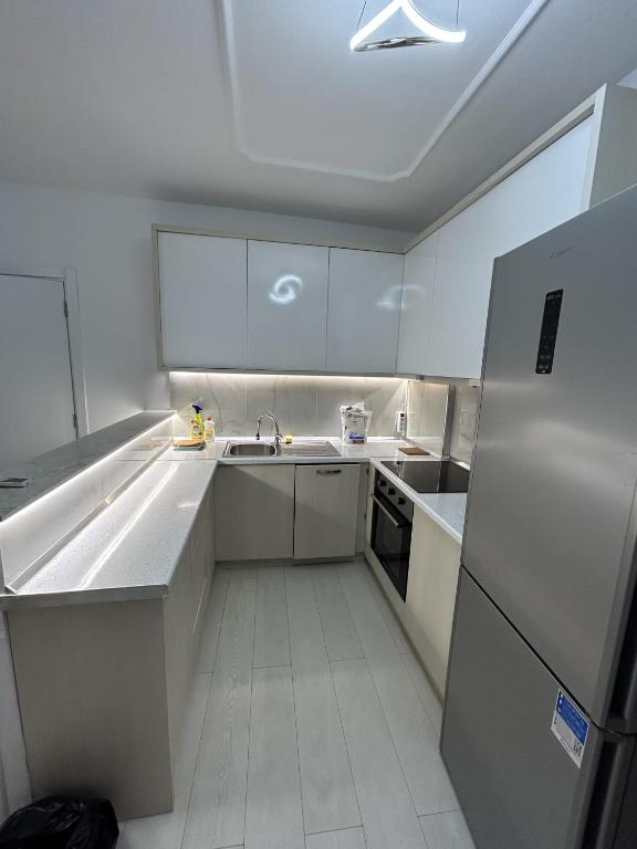 Center, Selvia White Apartment - Imazhi 4