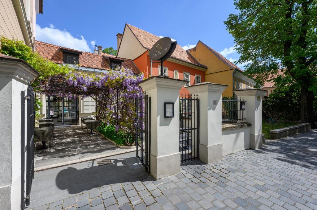 Maison Bistro & Hotel - Resim 39