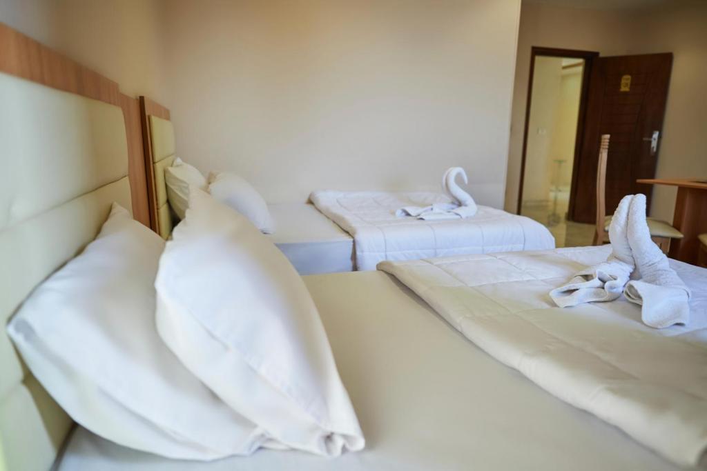 Grand Pyramid View Hotel - 9