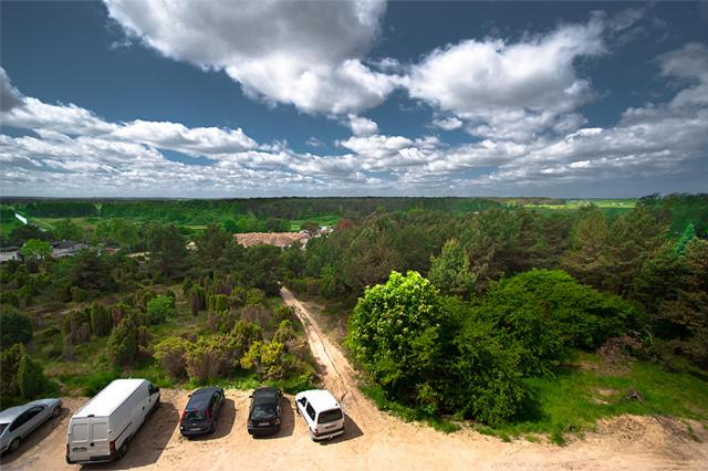 a group of cars parked in a parking lot at Dom Wczasowy Wiktoria in Jastrzębia Góra