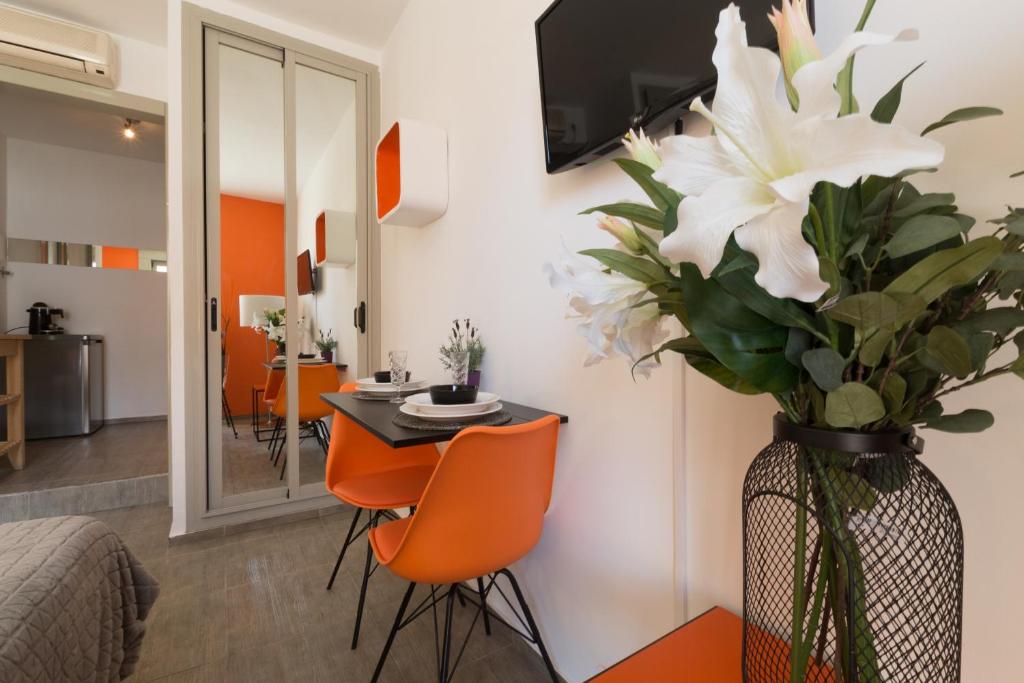 MIT House Santa Ana Boutique en Madrid, Madrid – Bijgewerkte ...
