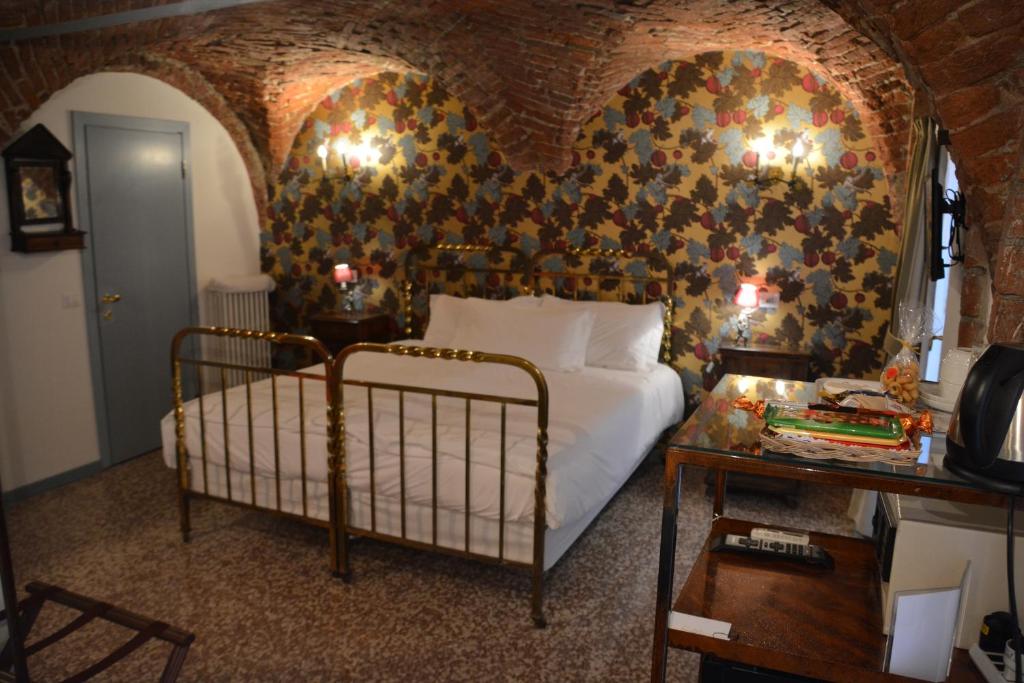 Ca' Monteggia Guest House - 16