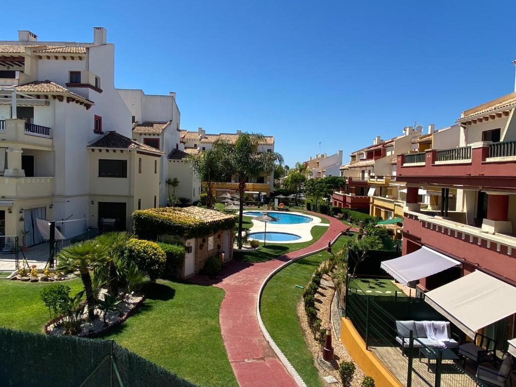 Bazén v ubytovaní CostaEsuri Vacaciones (Casa Marina) alebo v jeho blízkosti