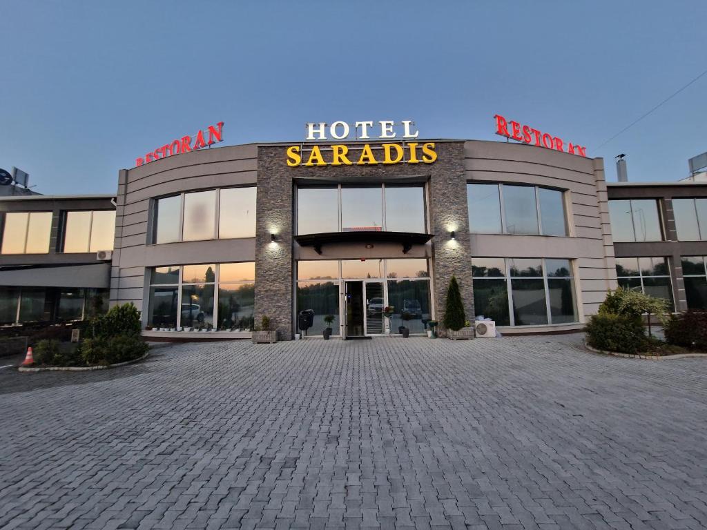 Budova, kde se hotel nachází