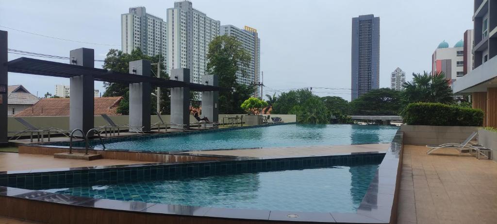 Fotografie z fotogalerie ubytování La Santir Condominiums Modern One Bedroom Sea View 25th Floor v destinaci Jomtien pláž
