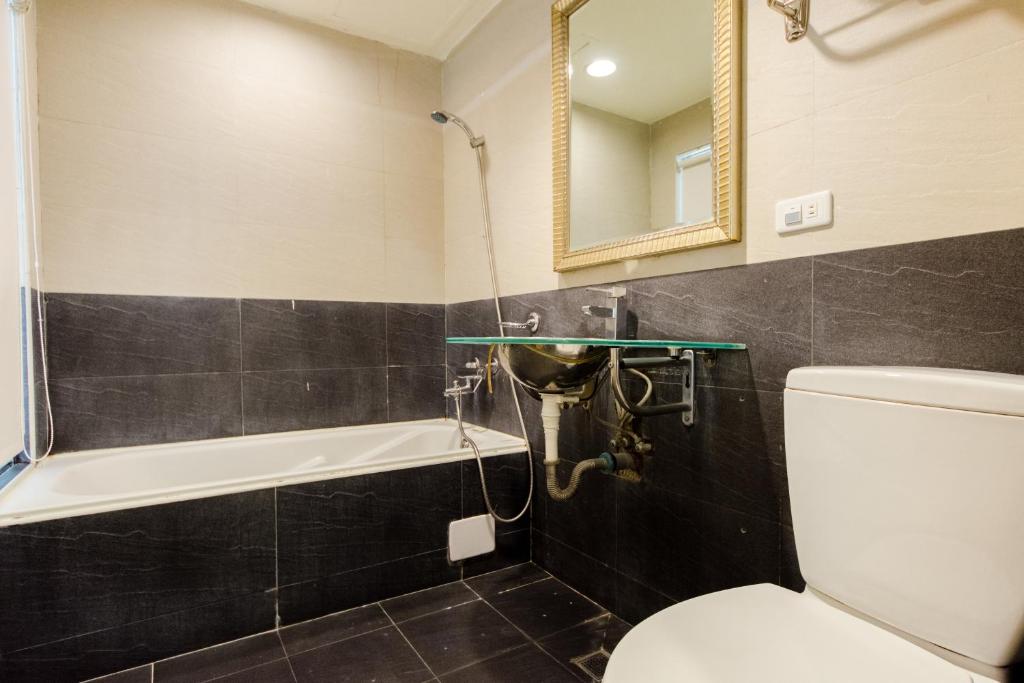 Koupelna v ubytování Yake Homestay