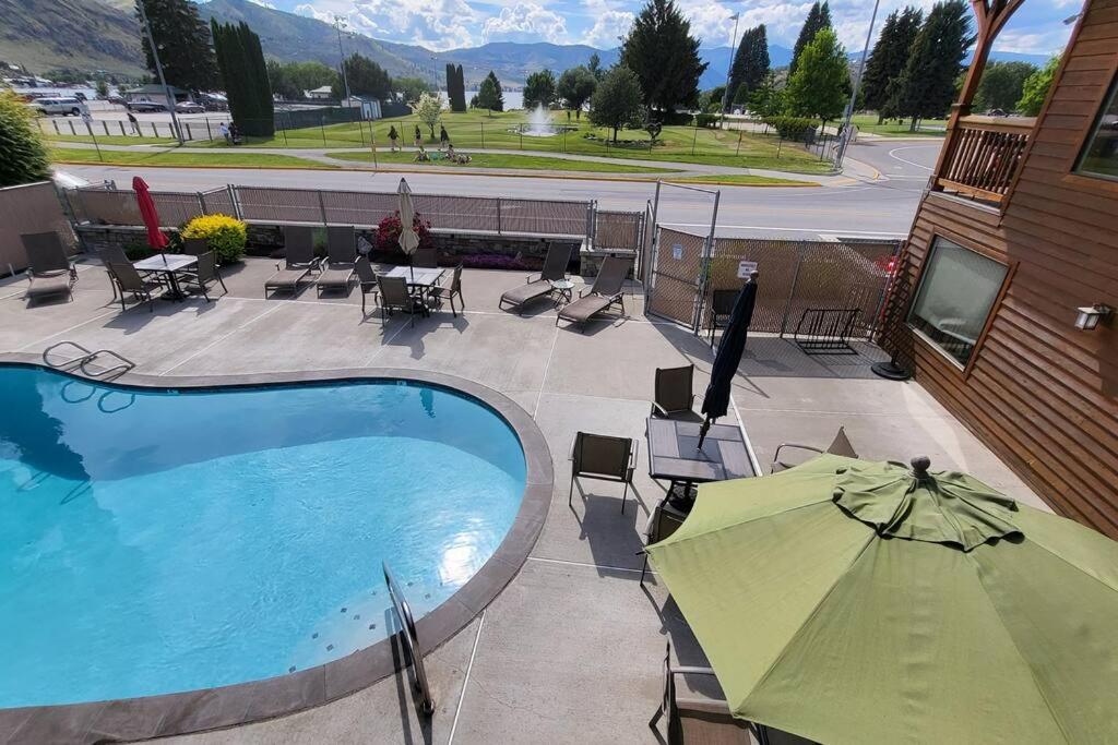 Lake Chelan View Condo in Downtown near Beach! photo