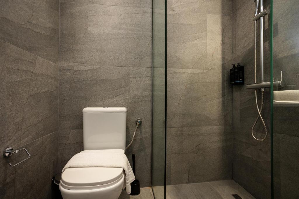 Koupelna v ubytování Aristotelous Downtown Suites