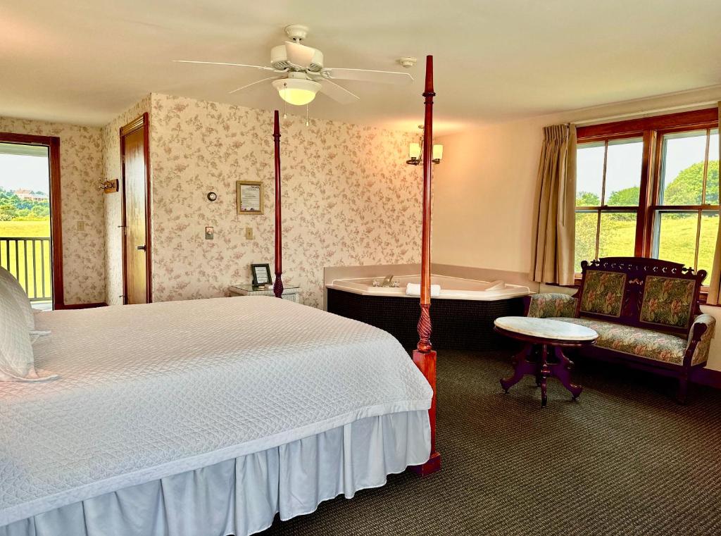 Rose Farm Inn - Queen Room - Disability Access