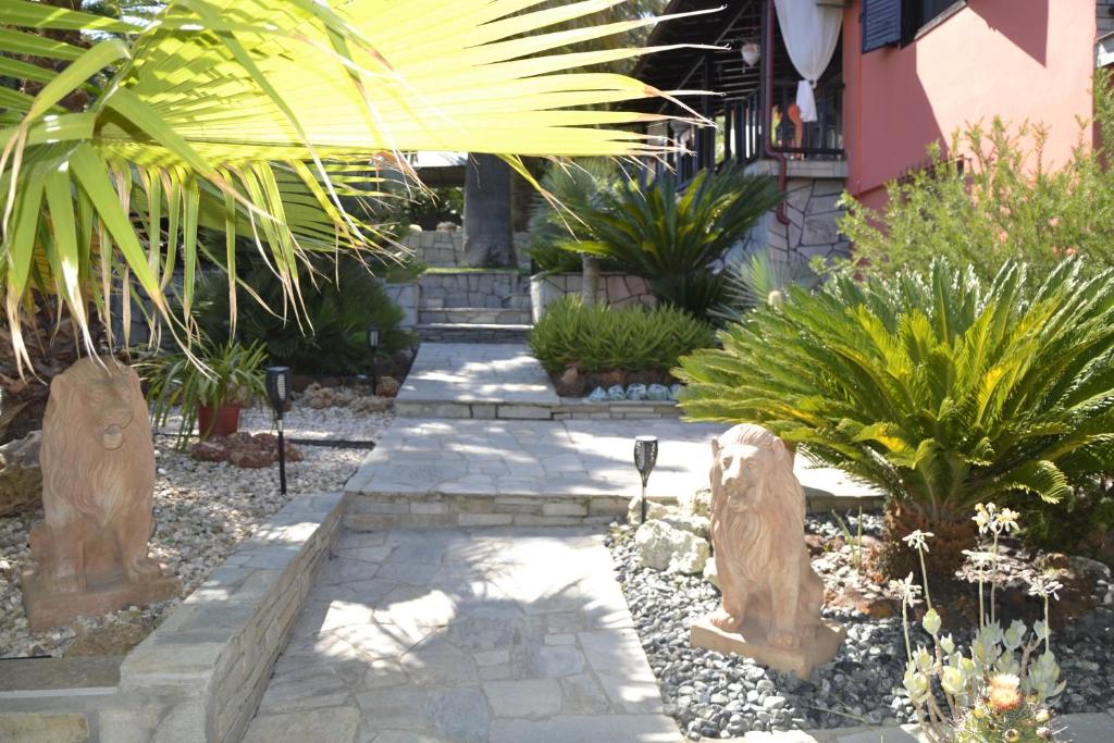A garden outside Monica's Tropical Villa